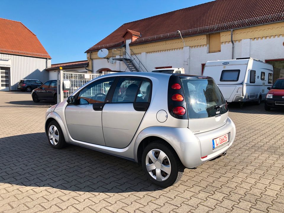 RATENZAHLUNG/FINANZIERUNG MÖGLICH! SMART FORFOUR 1.1 TOP! in Leipzig