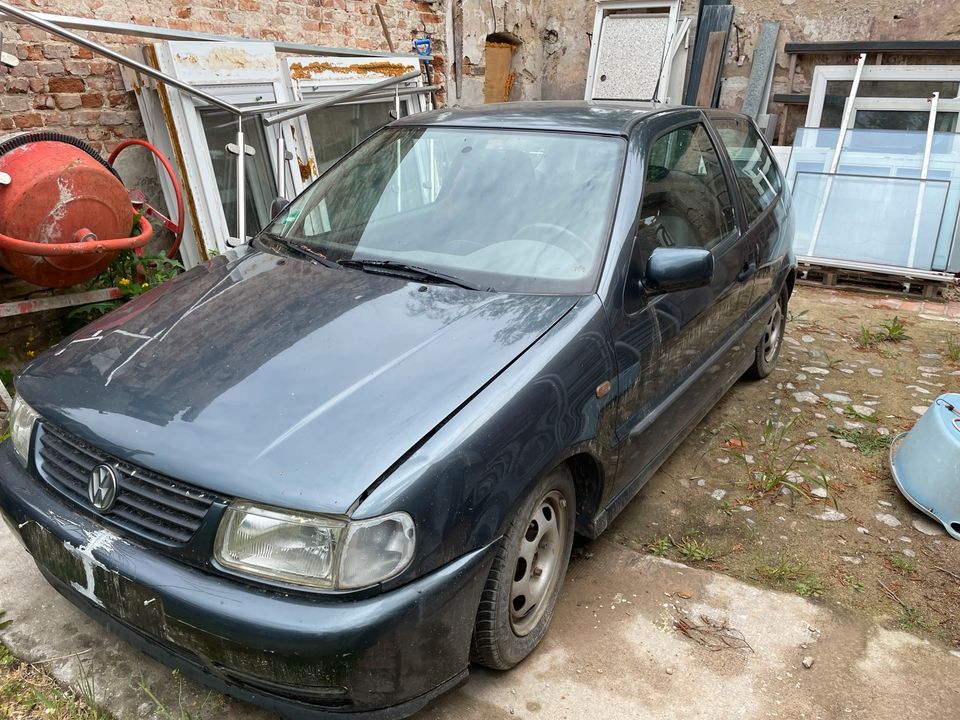 VW Polo 6N in Schönefeld