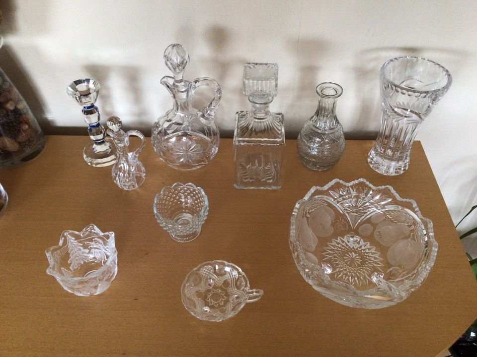 10 kleine Glasflaschen für Duftöl/Blumen,Karaffen,Kristallschalen in Hattingen