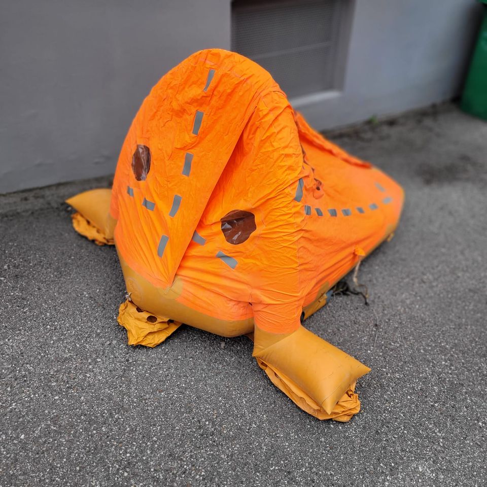 Original Bundeswehr 1 Mann-Flieger-Rettungsschlauchboot Kampfjet in Freilassing