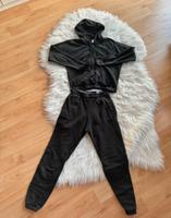 Calvin Klein Anzug Jogginghose Sweater Düsseldorf - Benrath Vorschau