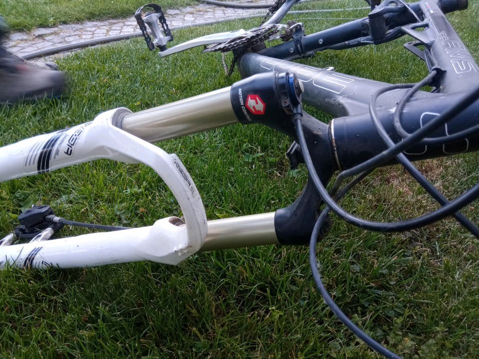Fahrradrahmen Cube vollgefedert mit Gabel RockShox in Delitzsch