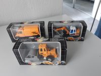 3 Modelle Müllfahrzeug, Walze, Bagger mit Originalverpackung, Nordrhein-Westfalen - Büren Vorschau