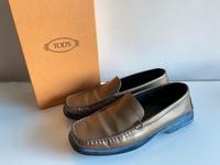 Tod‘s Mokassins Schuhe Loafer Leder Gold Braun 38 Vintage Nordrhein-Westfalen - Pulheim Vorschau