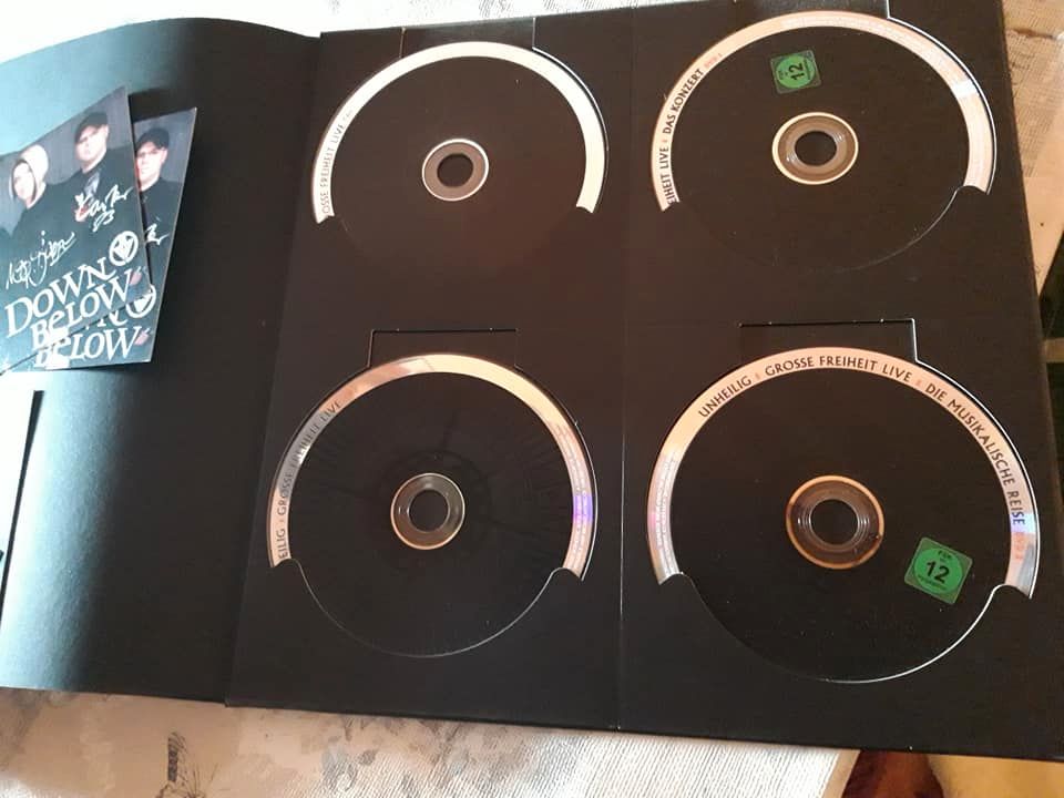 UNHEILIG FANBOOK NEU MIT VIER NEUEN CD'S in Mainbernheim