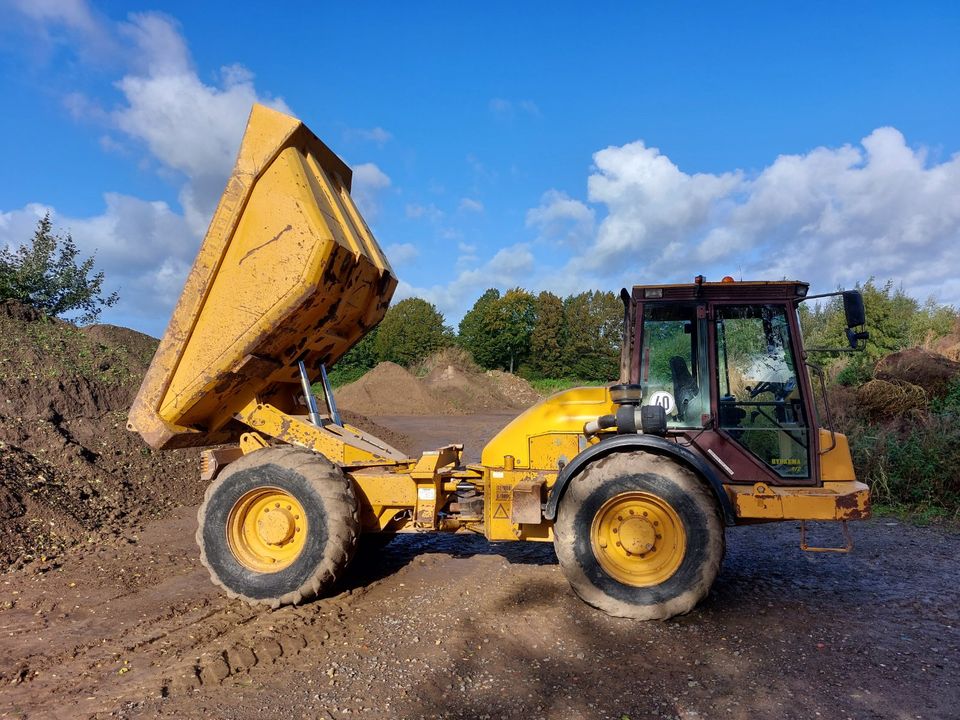 Dumper Muldenkipper Transporte Hydrema in Lübbecke 