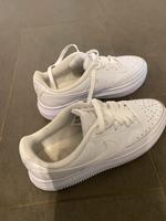 Nike Schuhe Gr.40 Hessen - Staufenberg Vorschau