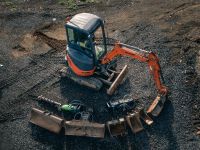 Hitachi ZX 29U-3 Kompaktbagger 3t zu vermieten Hessen - Merenberg Vorschau