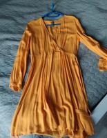 Schönes Kleid von H&M Größe 40 Hessen - Langenselbold Vorschau
