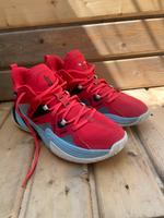 Basketball Schuh Tarmak NBA Bulls red Gr. 43 Sachsen - Roßwein Vorschau