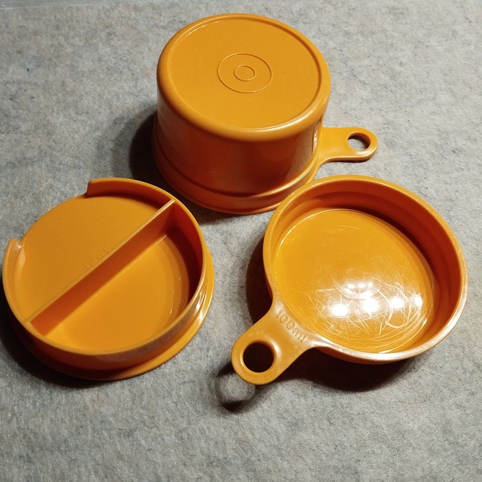 Tupperware Messbecher 3teilig 250-100-50-25ml Orange in gutem Zus in Kehl