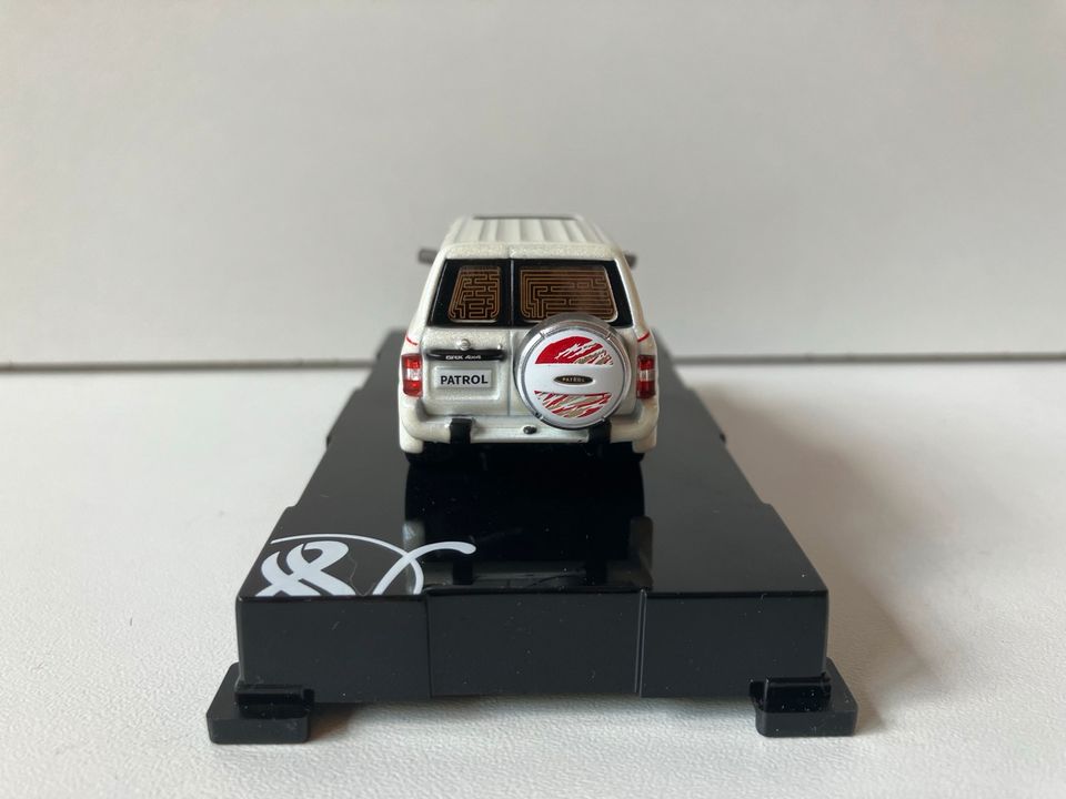 1:64 Paudi Nissan Patrol GR Y61 Modell Modellauto in Niederau