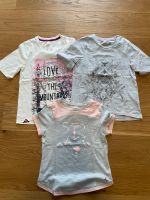 ❤️ Decathlon Set 3x T-Shirt weiß rosa grau Glitzer ❤️ Gr.128 ❤️ Niedersachsen - Sassenburg Vorschau