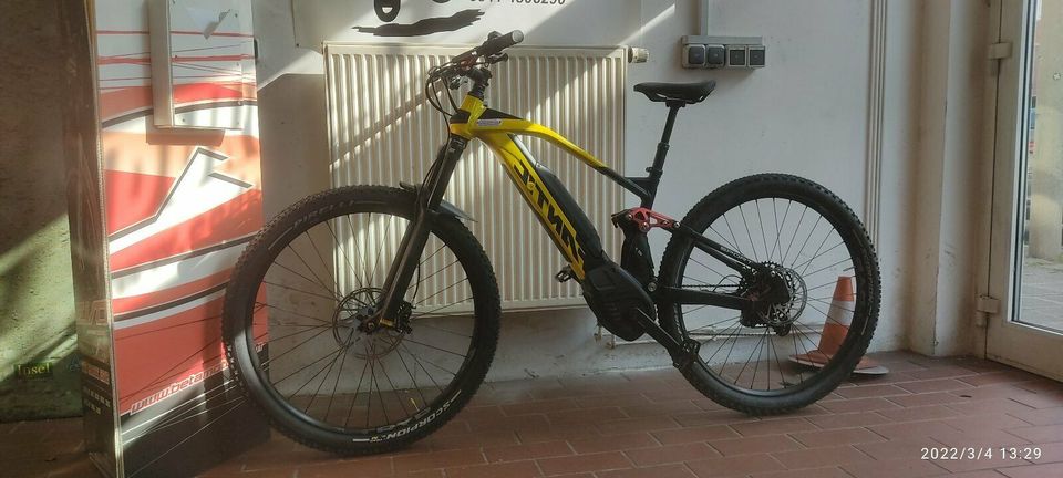 Fantic XTF 1.5 gelb oder silber S M L e-mtb e-bike Mountainbike brose 630 BJ 2022 Ausstellungsfahrzeug 150mm Federweg auf Wunsch haibike seitenständer in Nürnberg (Mittelfr)