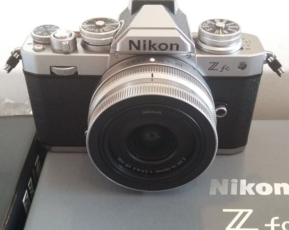 Nikon Z fc 16-50 KIT Silber o. Schwarz  Brandneu in Bad Camberg