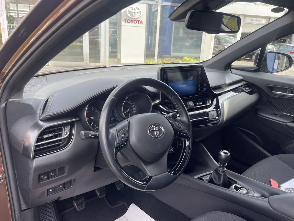 Toyota C-HR 1.2 Turbo Flow* Navi+Comfortpaket in Saalfeld (Saale)