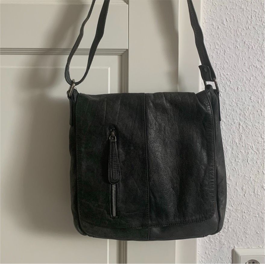 Damen Ledertasche vintage grau -schwarz in Fürstenwalde (Spree)