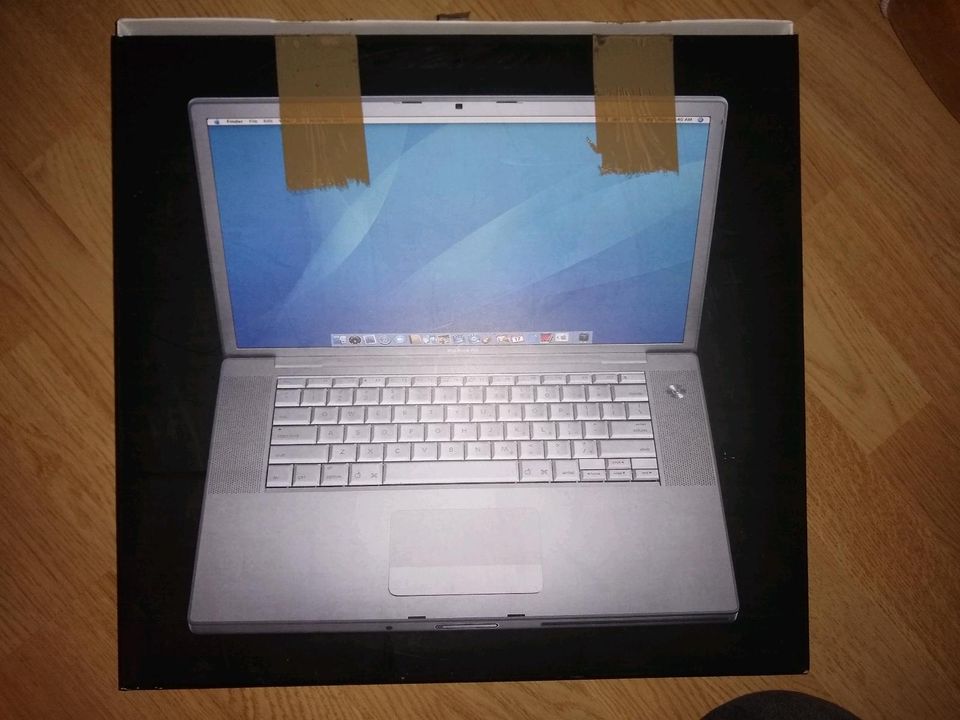 Mac book Pro 15 inch in Stuttgart