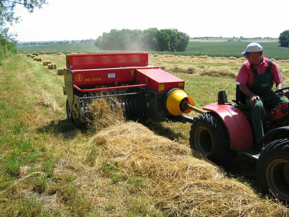 Hochdruckpresse Heu Stroh Presse Abbriata M60 Super in Erfurt