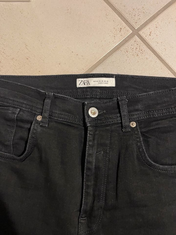 Zara jeans 42 schwarz in Bad Endorf