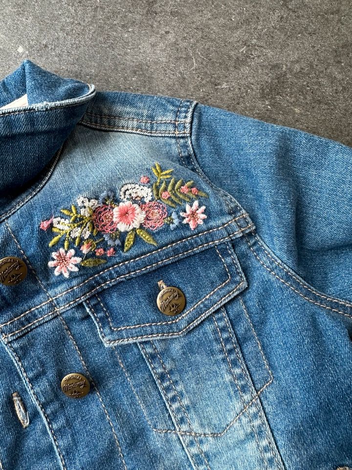 Mantaray Mädchen Jeans Jacke ~ Größe 128 in Halberstadt