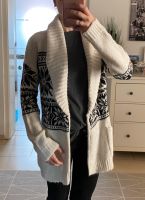 GAP cardigan Strick Weste Jacke Weiss schwarz warm XS 34 USA Hessen - Hanau Vorschau