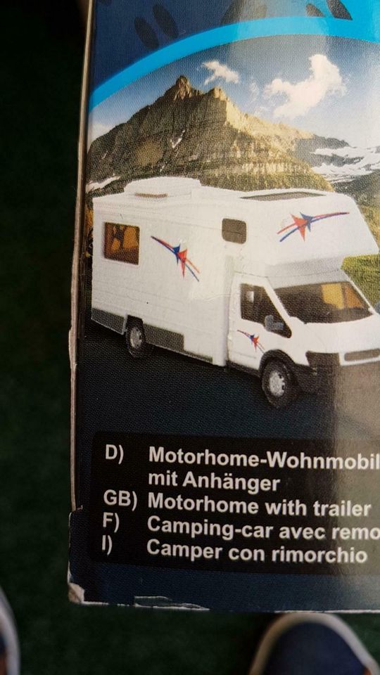 Wohnmobil mit Anhänger und Boot, 36 cmõ in Erfurt