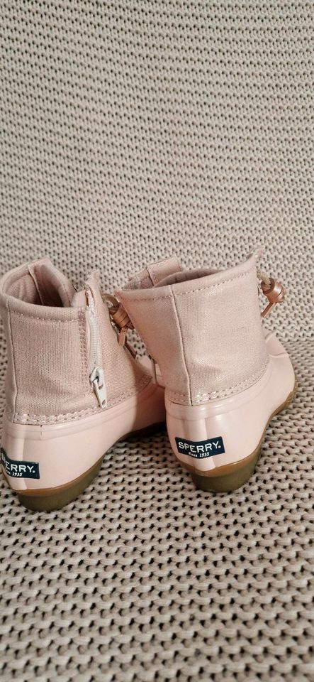 NEU Sperry Stiefel Stiefeletten rosa/roségold Gr.31 in Riesa