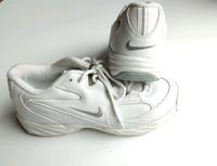 Nike Vintage AirLiner Turnschuhe Größe 37 Wanderschuhe Pad Krage Bayern - Ainring Vorschau