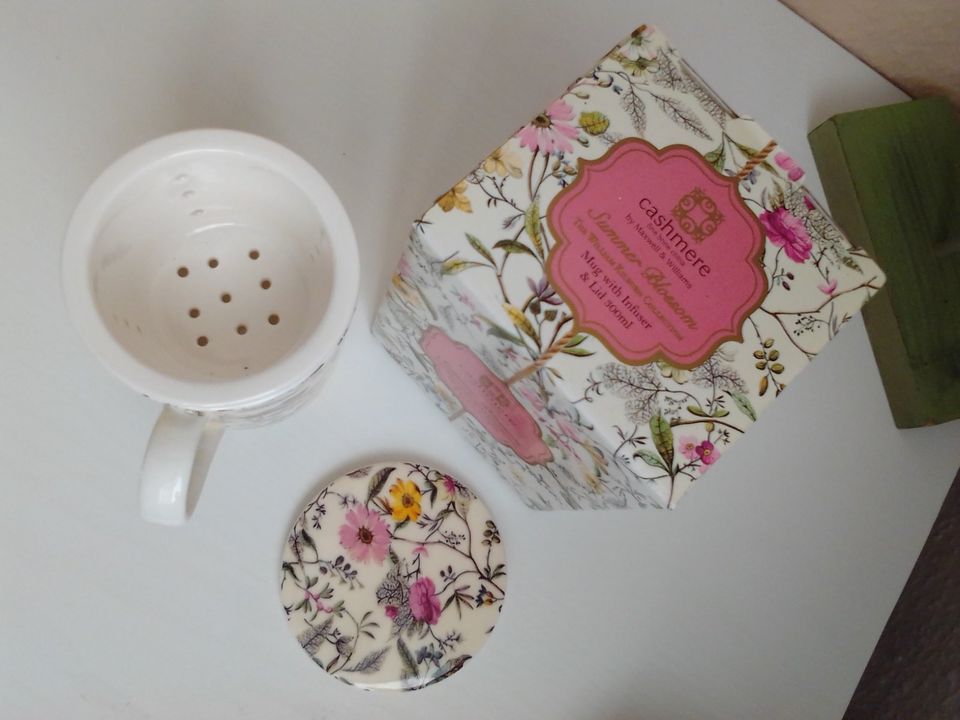 Cashmere "Summer Blossom"  Becher mit Teesieb & Deckel *Neu* in Pattensen