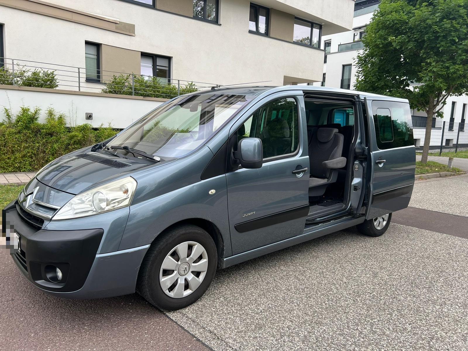 Abbildung des Autos CITROËN JUMPY LANG 8 SIT…