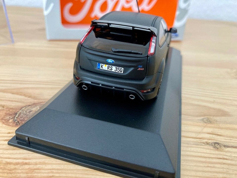 1:43 Ford Focus RS 500 mattschwarz Werbemodell Minichamps NEU in Neuler