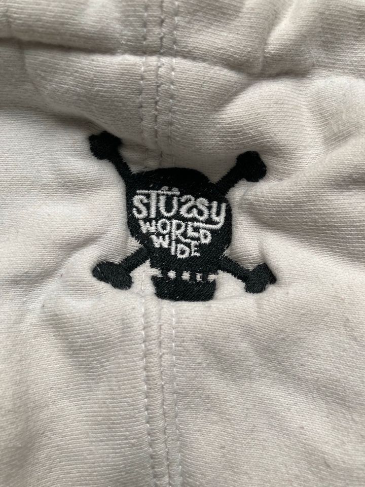 Stüssy Pullover Old Skool in Hamburg