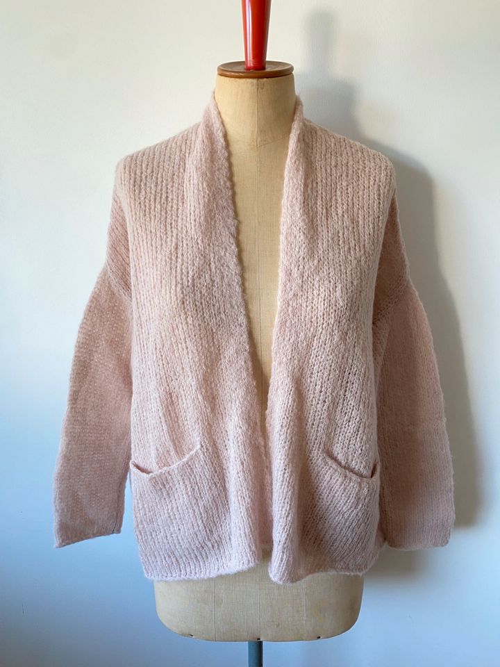 Another Me Alpaka Strick-Jacke Jäckchen Cardigan Rosa Wolle NEU in Pulheim