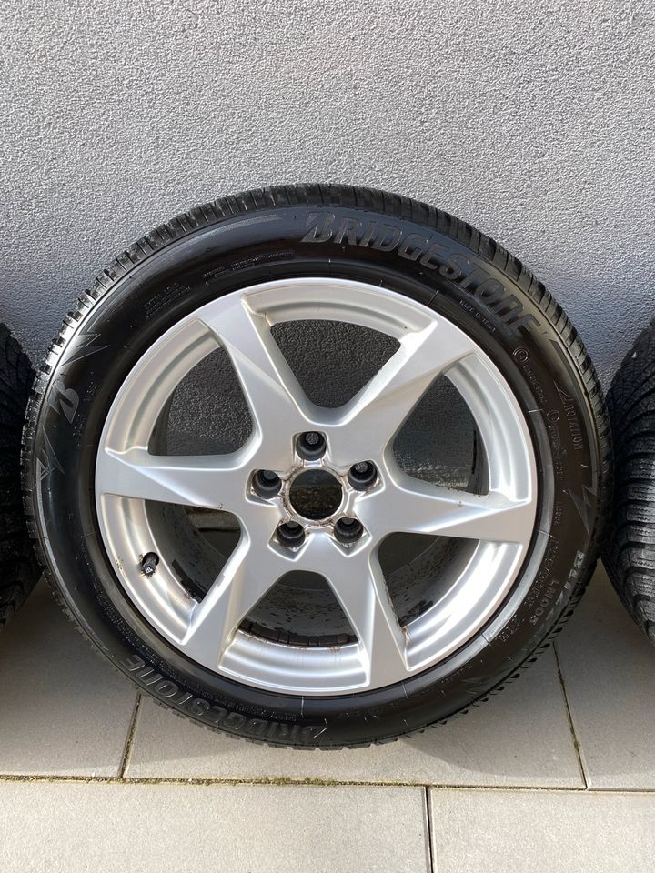 Audi Original Alufelgen 17 Zoll mit Winterreifen 225/50 R17 in Tuttlingen