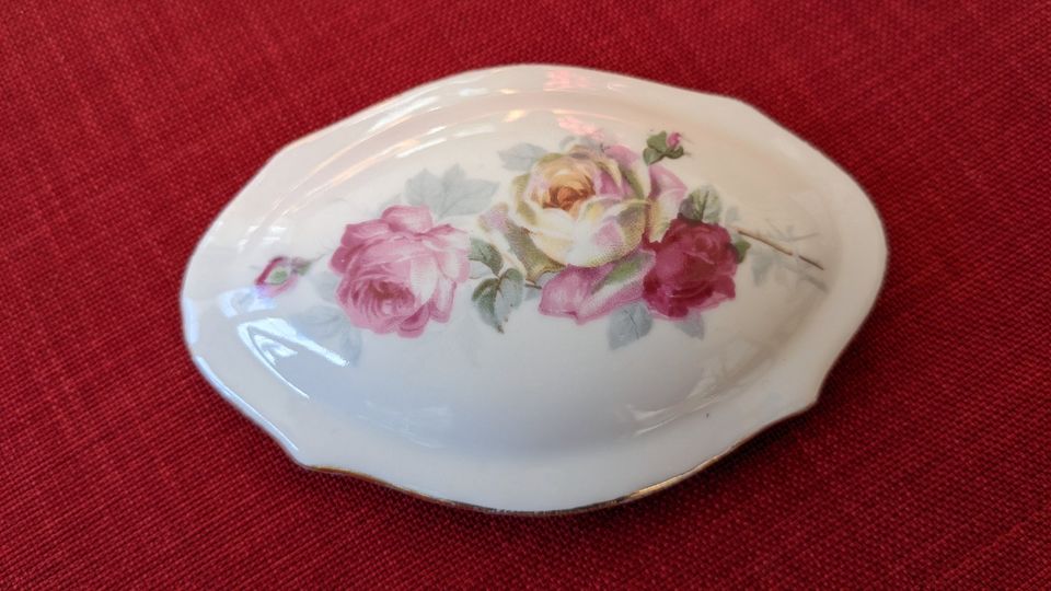 Dose mit Deckel Porzellan Vintage Rosen Geschenk Dekoration in Brieselang