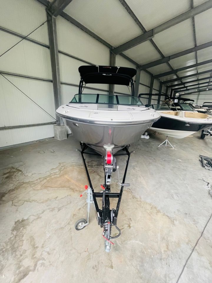 Sea Ray 210 SPX 2024 NEUE ✅TOTALER RÄUMUNGSVERKAUF✅✅ in Berlin