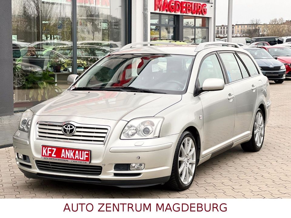 Toyota Avensis Kombi 2.0Executive ROLLSTUHLFAHRER UMBAU in Magdeburg