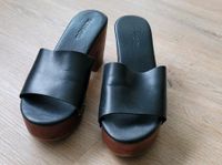 Clogs von Mango, Leder, schwarz in Gr  36 Nordrhein-Westfalen - Neuss Vorschau