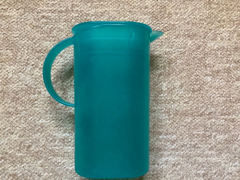 Tupperware Kännchen 500 ml für z. B. Milch in Uder