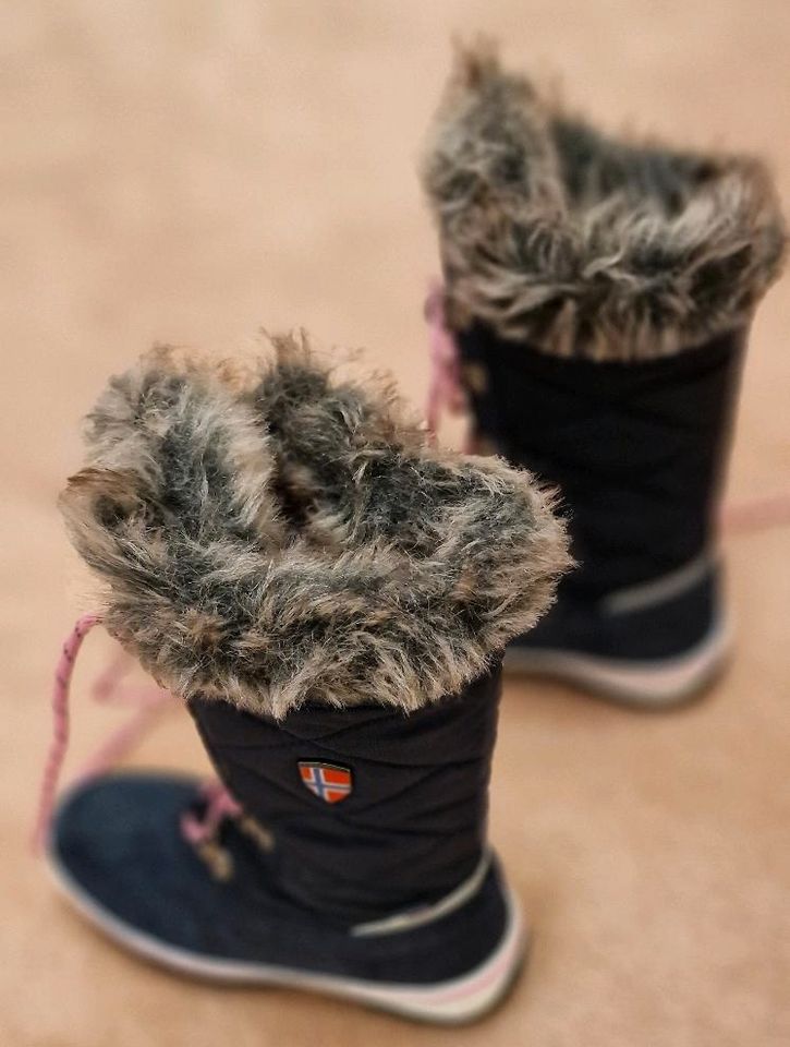 Trollkids Winter Schnee Stiefel Mädchen gefüttert  2x getrag. NEU in Benediktbeuern