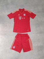 FC BAYERN MÜNCHEN TRIKOT Set Gr. 176 M Adidas Short T-shirt Bayern - Röllbach Vorschau