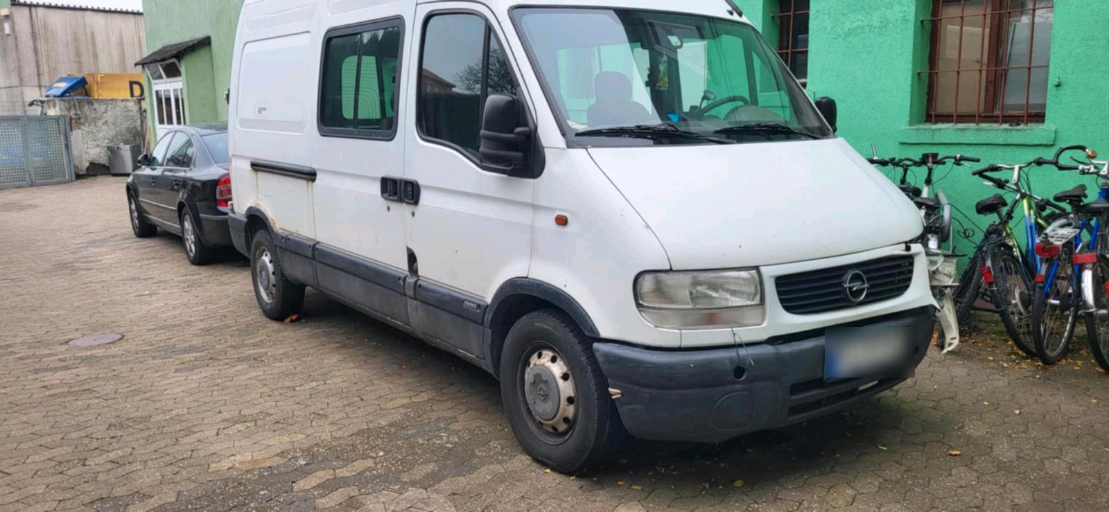 Abbildung des Autos Opel Movano DTI