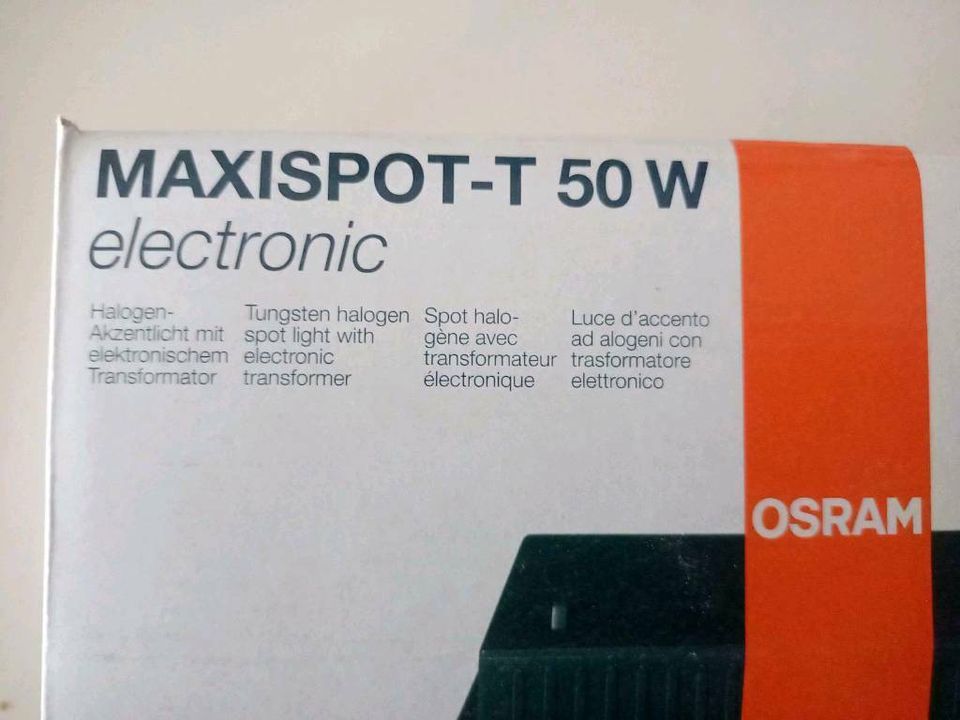 Ein Halogen Strahler Maxispot - T 50 W Elektronik in Berlin