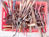 DDR Eisenwaren alte Werkzeuge Stemmeisen Zangen Schrott ca.35 kg Thüringen - Katzhütte Vorschau