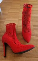 Stiefeletten  High Heels Gr. 38 rot Spitze Catwalk wie neu Bayern - Augsburg Vorschau