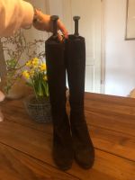 Prada Wildleder Stiefel Gr. 40.5 mit Keilabsatz Nordrhein-Westfalen - Herdecke Vorschau