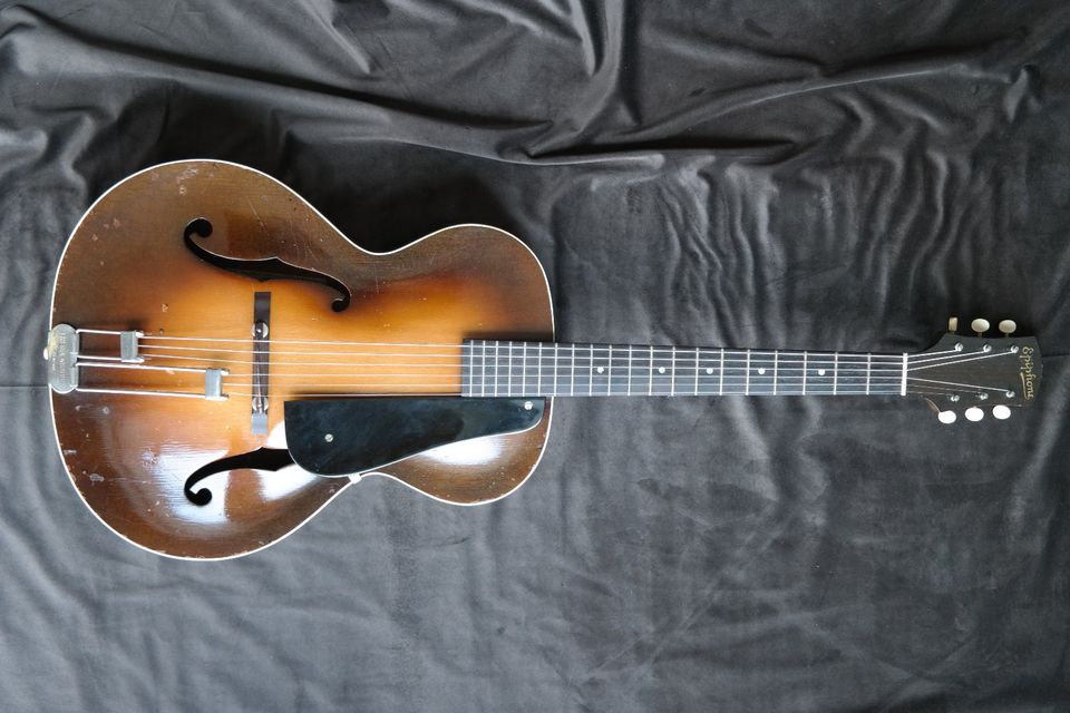 Epiphone Olympic, Akustik Archtop Gitarre, Bj. 1937 in Schwülper