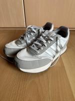 Adidas Damen Sneaker Schuhe Weiß Gr. 39 1/3 Neuwertig Baden-Württemberg - Pforzheim Vorschau