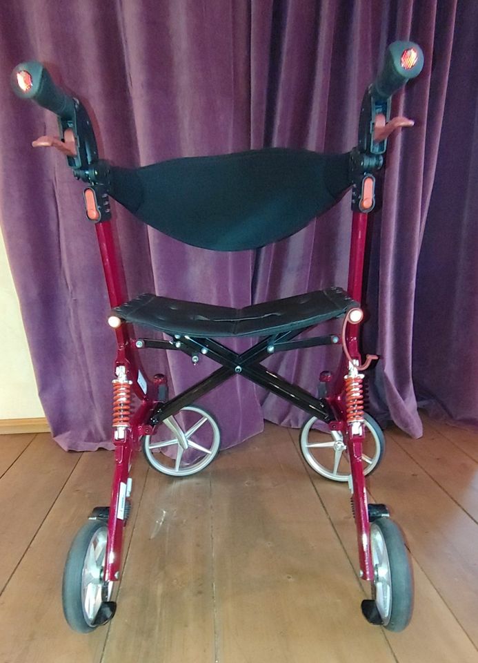 Rollator bescomedical-Spring Medium besonders leicht und gefedert in Garmisch-Partenkirchen